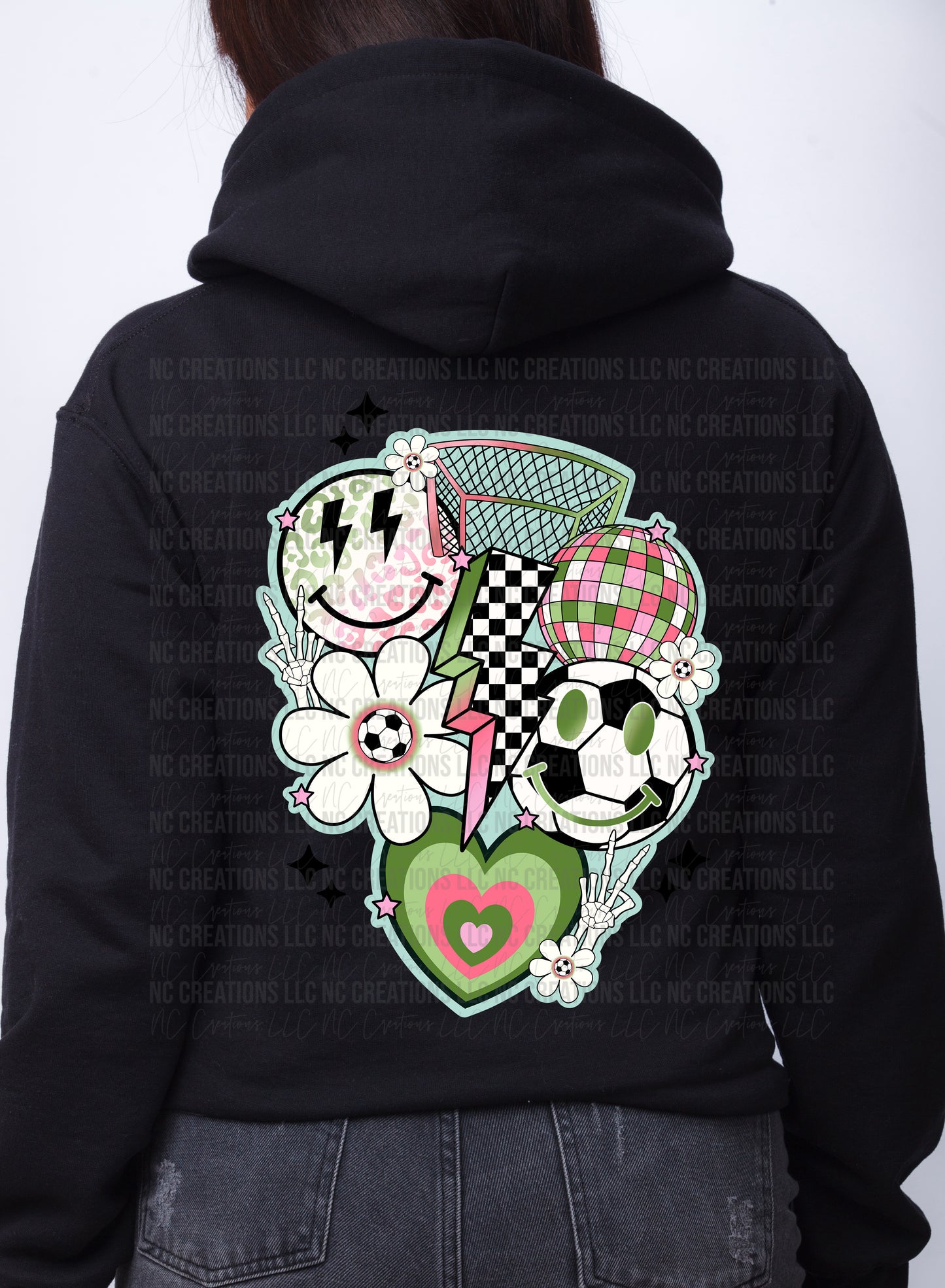 Camiseta con gráfico de collage de fútbol
