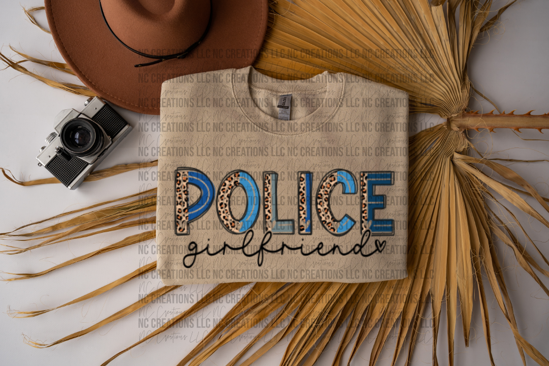 T-shirt graphique petite amie de la police
