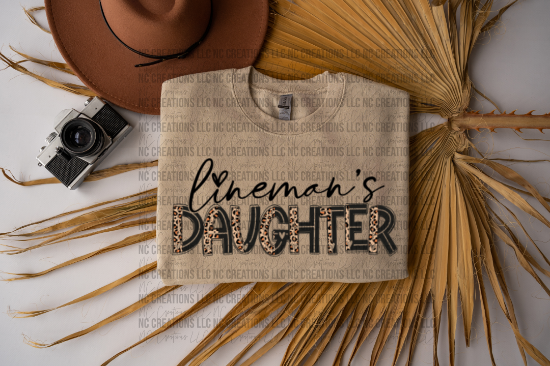 Camiseta gráfica de la hija del liniero