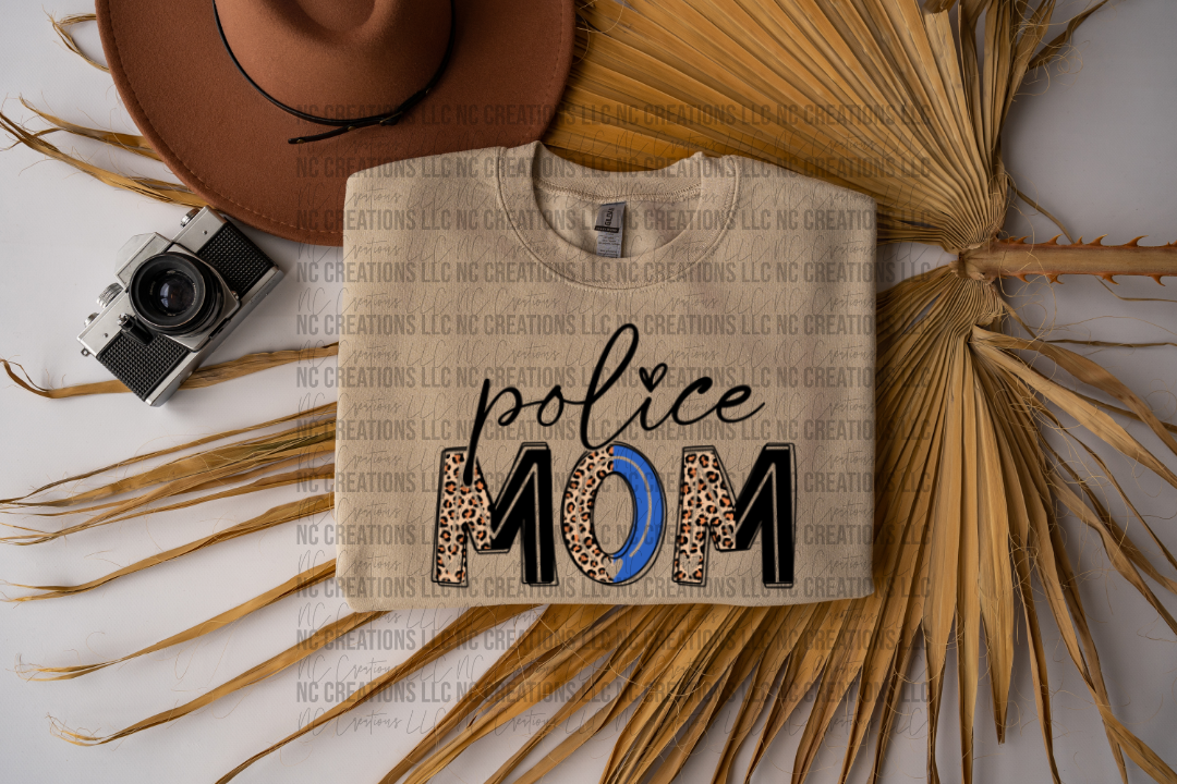 Camiseta con gráfico de mamá policía